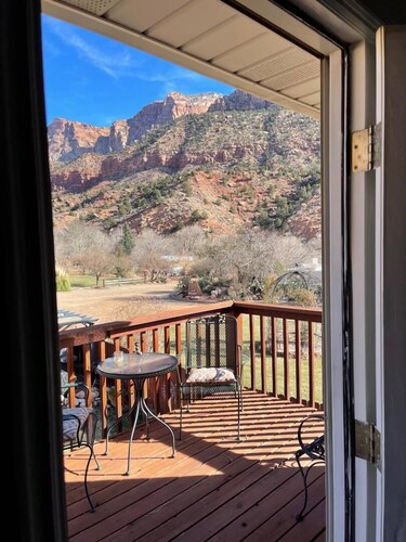 Harvest House Bed & Breakfast