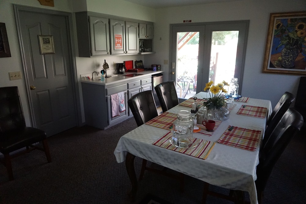 Harvest House Bed & Breakfast by null