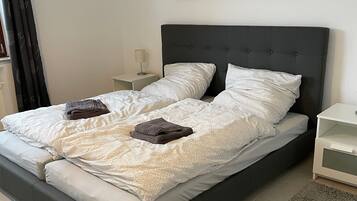 2 bedrooms, WiFi, bed sheets