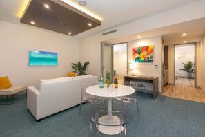 Interior - Suite 4, 10% Off Summer Stays (Cruz Bay)