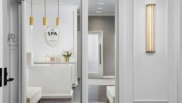 Couples treatment room(s), body treatments, aromatherapy