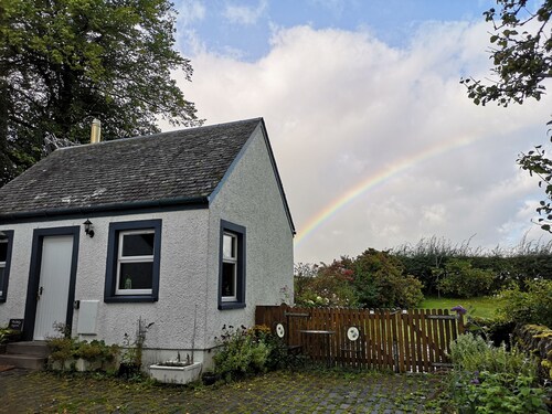 Claymires Bothy Cottage Nr Loch Lomond & Stirling