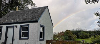 Claymires Bothy Cottage Nr Loch Lomond & Stirling