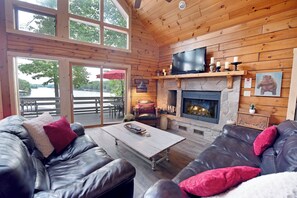 تلفزيون ذكي، مدفأة، ألعاب فيديو، مشغل دي ف�ي دي