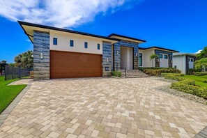 Exterior - Modern Home With Outdoor Kitchen and Steps to Beach (Marco Island)