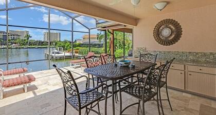 Pet-friendly Waterfront Home Steps to Beach/pool