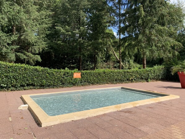 Piscine extérieure, piscine chauffée