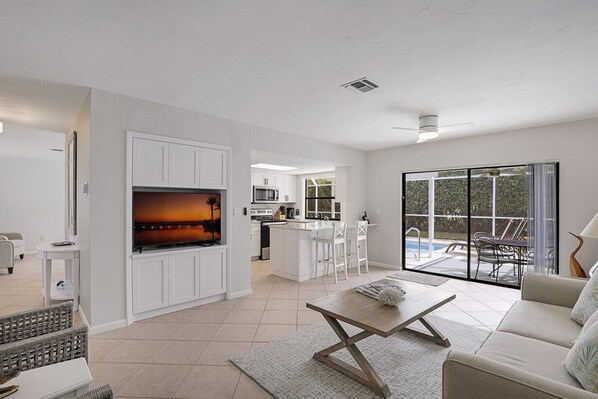 House, Multiple Beds (Nautical home with pool, grill and st) | Living room - Nautical Home With Pool, Grill and Steps to Shops (Marco Island)