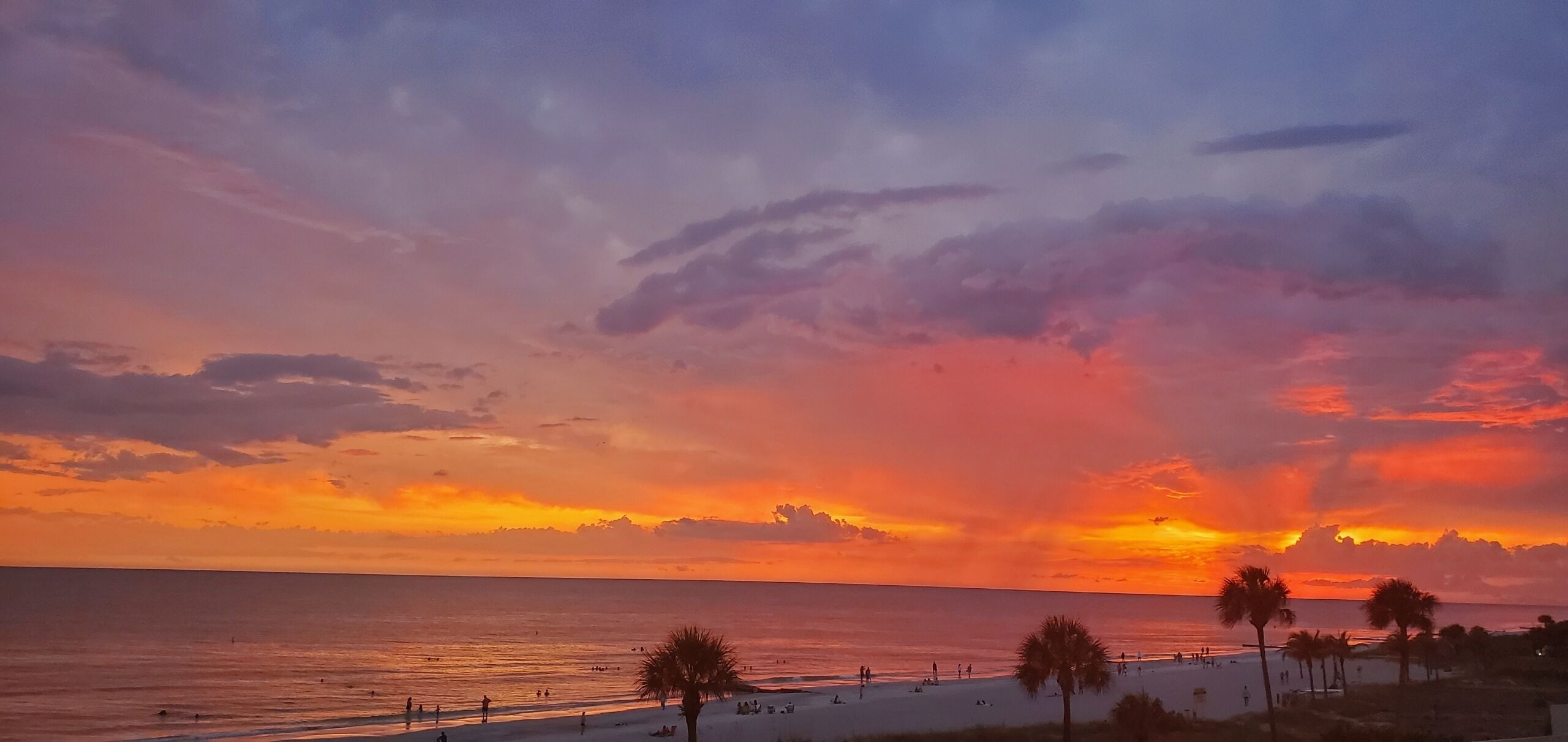 Sunsets, Surf & Sand at beautiful beachfront condo