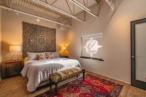 2 bedrooms, desk, iron/ironing board, free WiFi