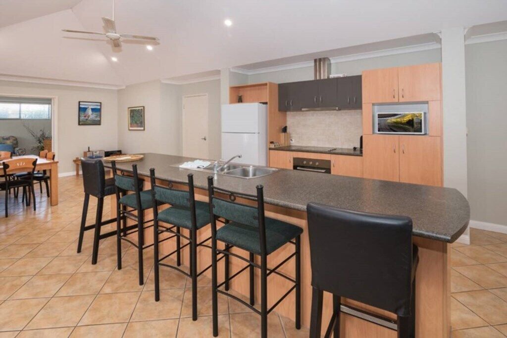 House 21 - The Classic Dunsborough — image 6