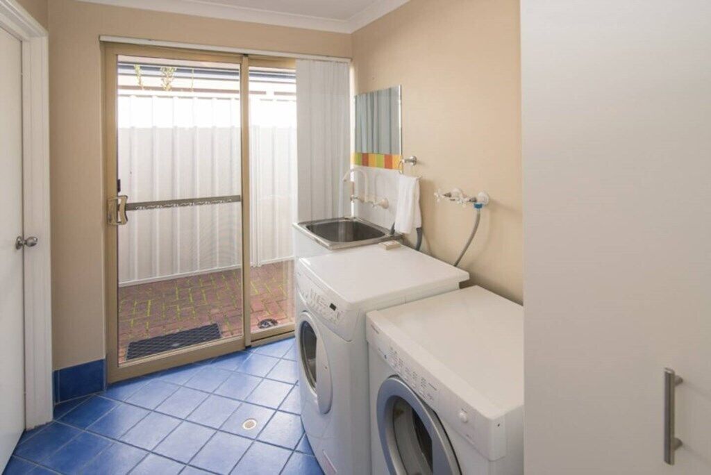 House 20 - The Garden House Dunsborough — image 3