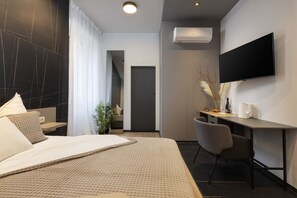 Comfort Room - Aborda Rooms (Split)