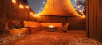 DogOk. Large Retreat, 3 King Beds. Fire pit