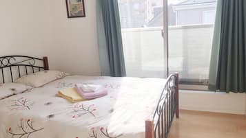 Basic Double Room, Non Smoking | Blackout drapes, iron/ironing board, WiFi, bed sheets