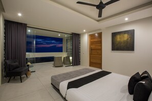 Vila superluxo | 5 quartos, cofres nos quartos, cortinas blackout, Wi-Fi de cortesia