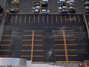 Self parking (JPY 500 per night)