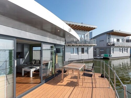 13. Hausboot Zudar 50 m² - Hausboot Zudar