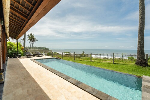 OCEAN VIEWS, TRANQUILITY, MAYA SATORI @ BALIAN SURF BREAK