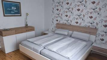 Huoneisto | 1 makuuhuone, ilmainen Wi-Fi, vuodevaatteet