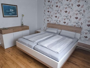 1 habitación, wifi gratis y ropa de cama