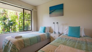 3 bedrooms, bed sheets - The Noosa Apartments 5 (Noosa Heads)