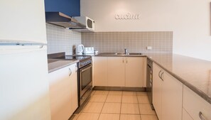 Microwave, stovetop, dishwasher