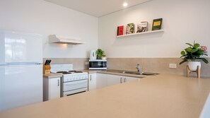 Microwave, dishwasher
