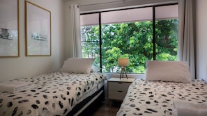 2 bedrooms, bed sheets