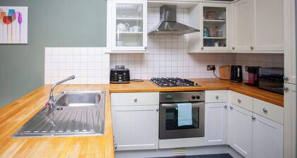 Stylish 1 Bedroom Flat in Glasgow West End