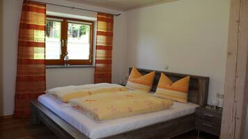 2 habitaciones, wifi gratis y ropa de cama