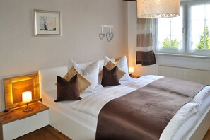 House | 1 bedroom, free WiFi, bed sheets - Ferienwohnung An den Kurwiesen (Masserberg)