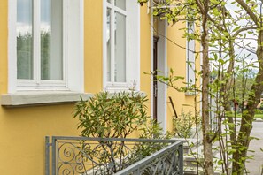 Exterior detail - Stylish Holiday Apartment "Tuna" in Old Building Villa, with Mountain View (Sigmarszell)