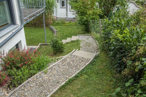 Property grounds - Charming Studio Apartment “Casa Rindler” with Mountain View (Sigmarszell)