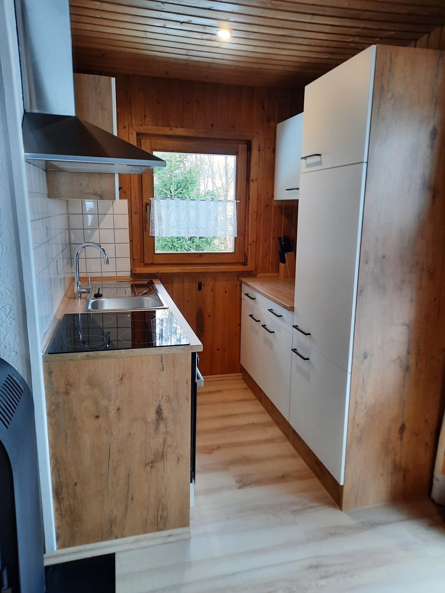 House, 2 Bedrooms, Terrace | Living area | TV, fireplace