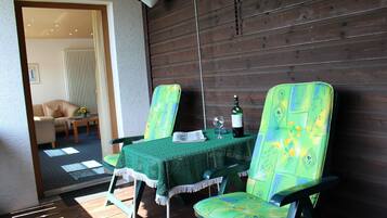 Apartemen (16) | Balkon