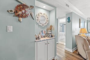 3 slaapkamers, een bureau, een strijkplank/strijkijzer