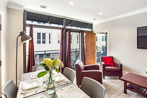 Dining - Spacious Downtown Condo w/ Balcony by Lucky Savannah (Savannah)