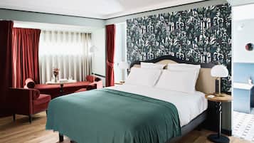 Kamer (La Grande Hibiscus) | Een minibar, een kluis op de kamer, individueel gedecoreerd