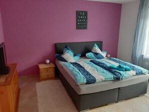 Apartment | 3 Schlafzimmer, kostenloses WLAN, Bettwäsche
