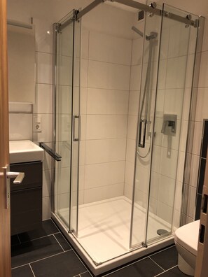 Apartment | Bathroom | Shower - Ferienwohnung Frohwein (Winterberg)