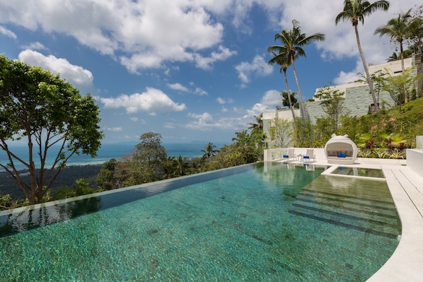 Outdoor pool, pool loungers