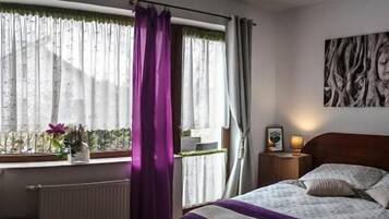 Didekorasi berbeda-beda dan dilengkapi dengan perabotan berbeda-beda