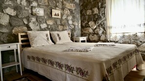 Premium bedding, in-room safe, desk, soundproofing - Dedehan Retreat Otel (Fethiye)