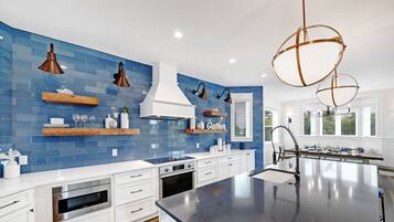 House, Multiple Beds, Private Pool | Private kitchen | Fridge, microwave, stovetop, dishwasher