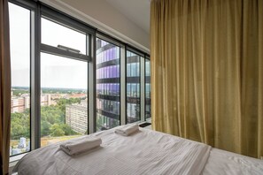 Exclusive Apartment | 1 bedroom, iron/ironing board, free WiFi, bed sheets - RentPlanet – Apartamenty Sky Tower (Wroclaw)