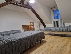 12 soverom, strykejern/-brett, reiseseng for barn og wi-fi (inkludert)