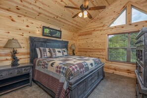Cabin, Multiple Beds, Hot Tub | 4 bedrooms, free WiFi, bed sheets - Mountain Bearadise (Sevierville)