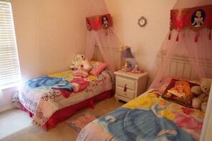 Villa, Plusieurs lits (Ref 11 Luxury 5 Bed Villa with own po) | 5 chambres, accès au Wi-Fi (inclus)