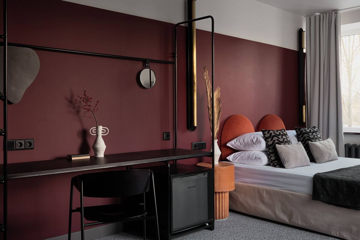 Camera Deluxe con letto matrimoniale o 2 letti singoli | Una scrivania, Wi-Fi gratuito